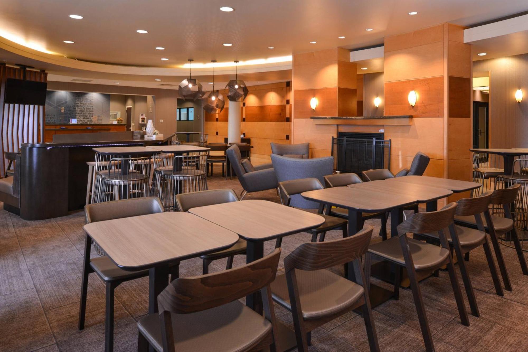 Tarentum Springhill Suites Pittsburgh Mills מראה חיצוני תמונה