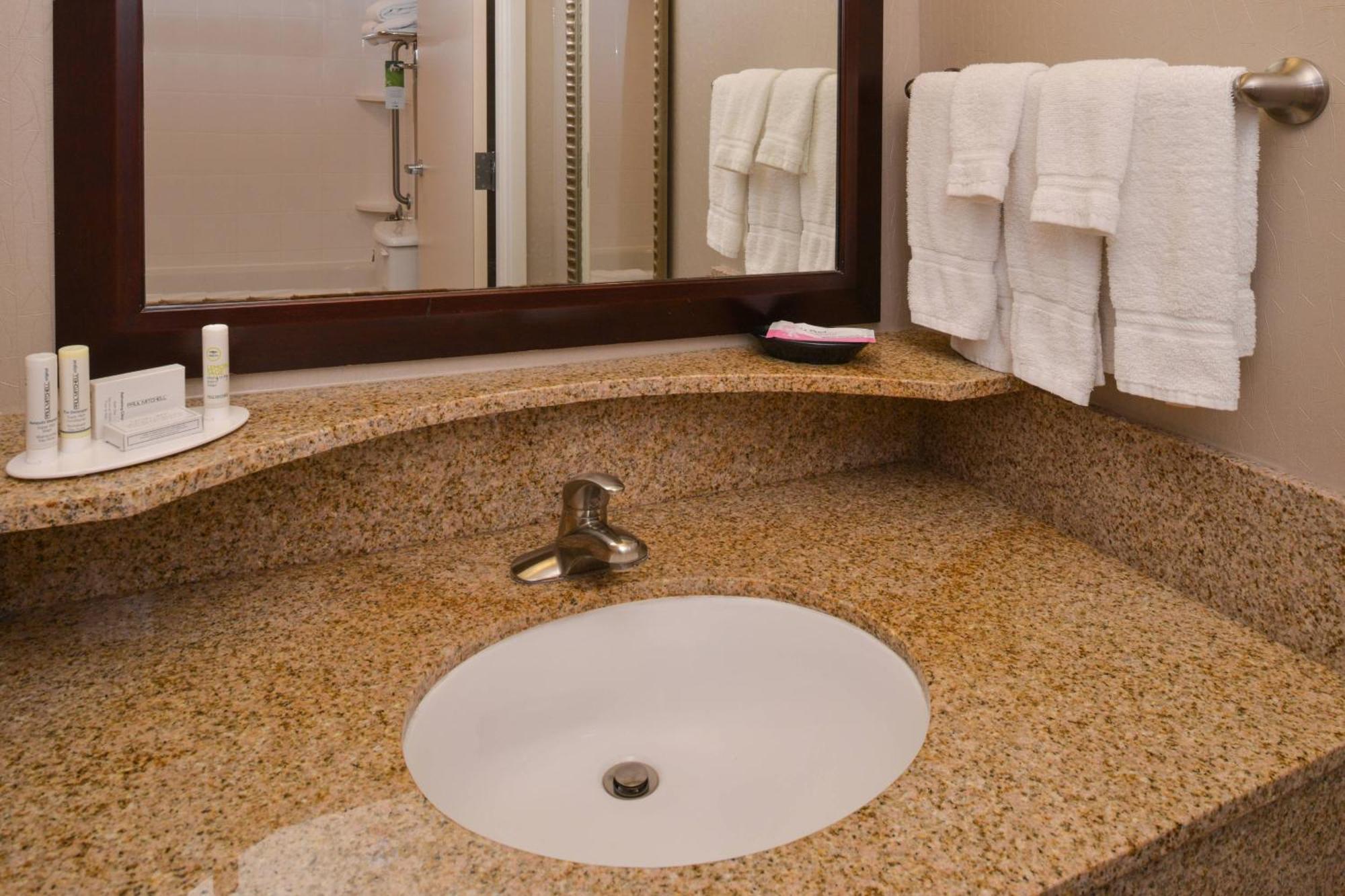 Tarentum Springhill Suites Pittsburgh Mills מראה חיצוני תמונה
